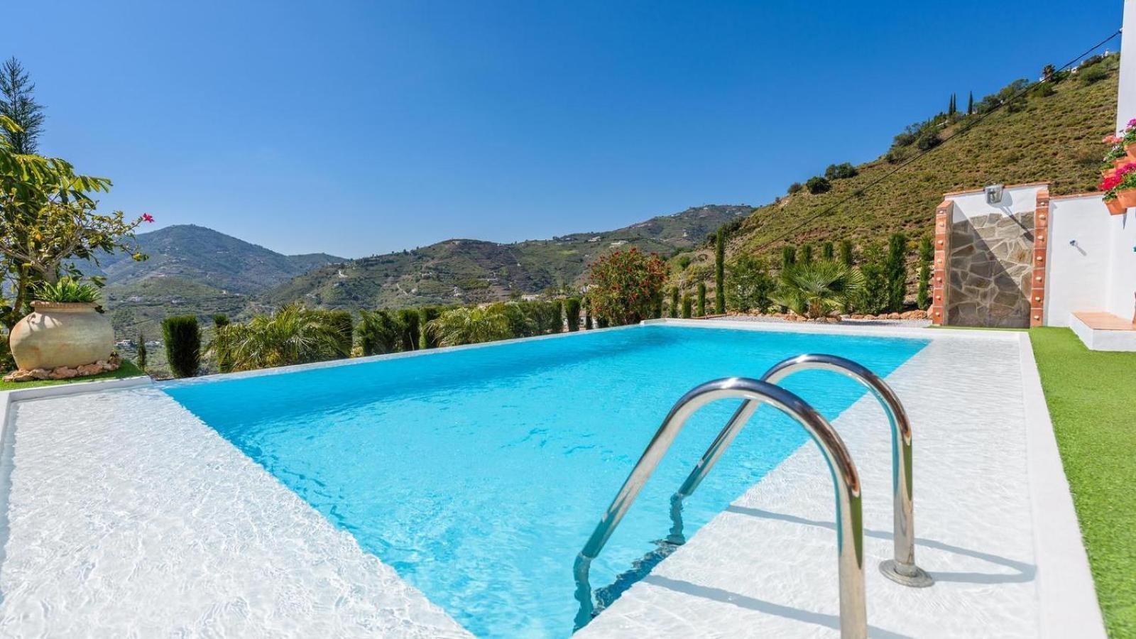 Villa Las Palmeras De Torrox By Ruralidays Luaran gambar